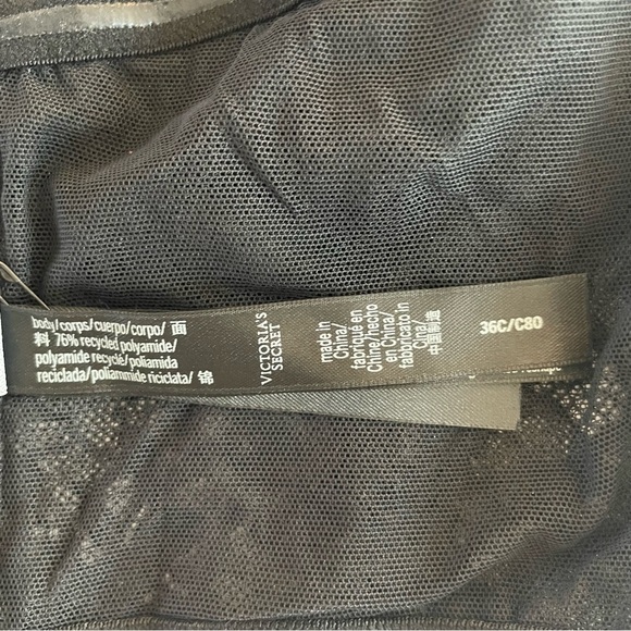 New! Victoria's Secret Very Sexy VS Archives Black Rose Lace Bra Top 20030 - Picture 8 of 9